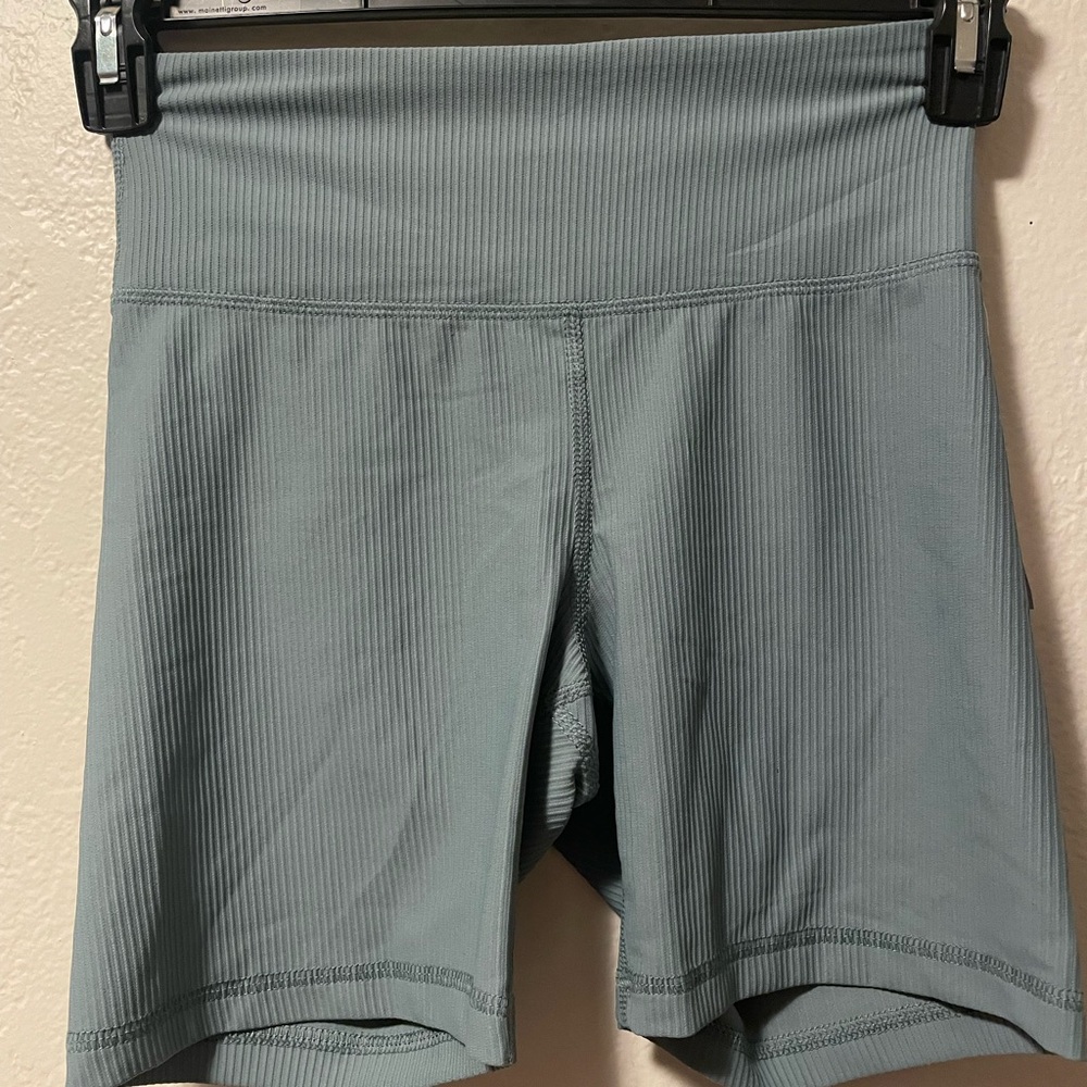 Selling old navy active high-rise bike short Go-Dry size S